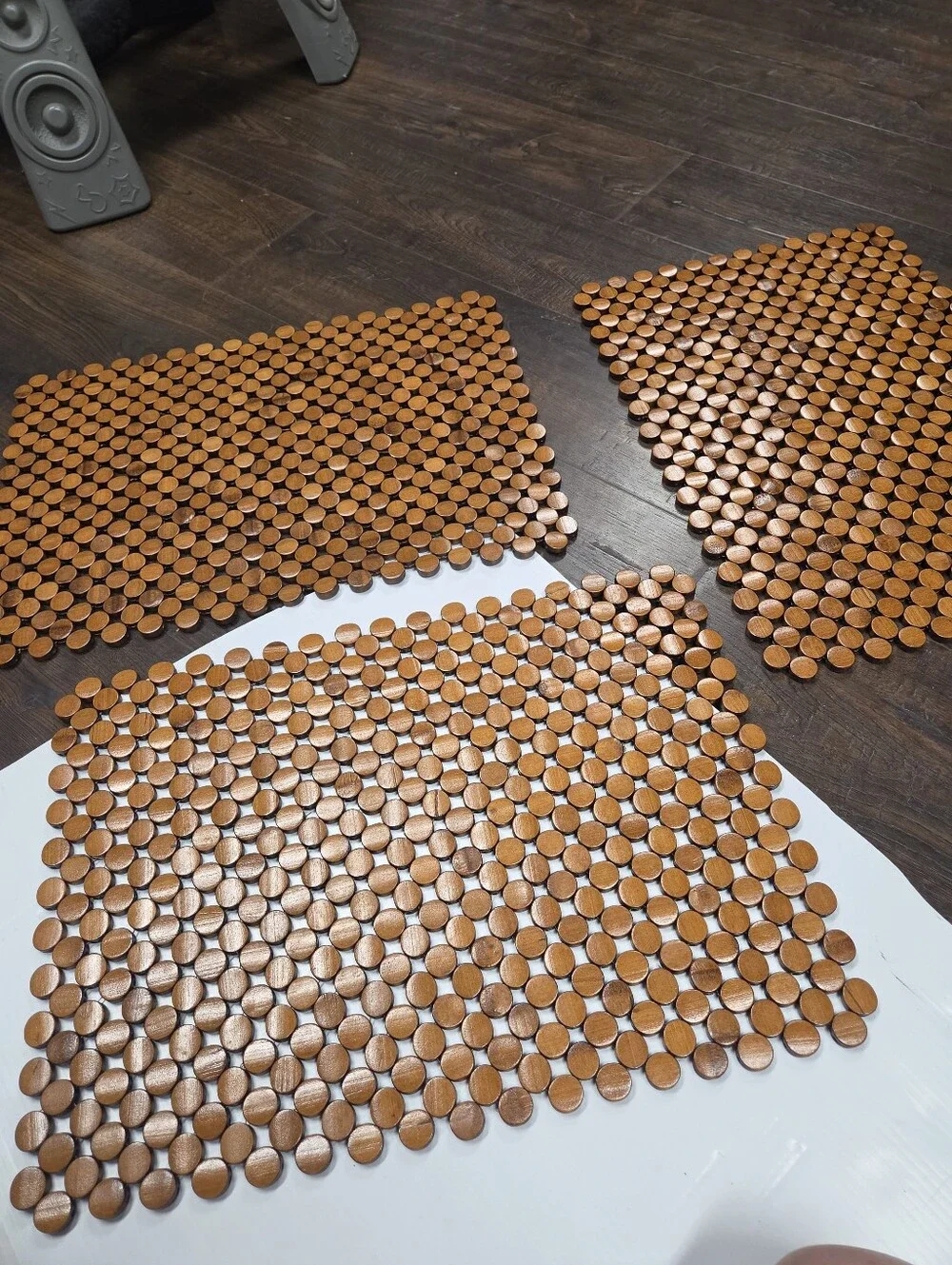 Vintage Mid-Century Modern Wood Disc Placemats, Set of 3, Flexible Geometric Tab